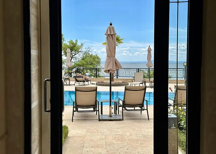 Onyx 1 - Menada * Święty Włas